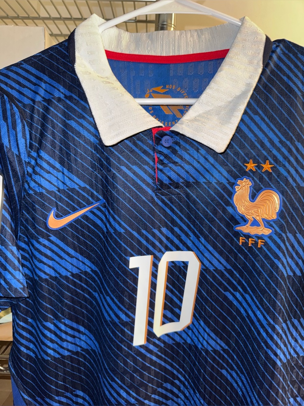 Nike France 2026 Mbappe #10 Men’s Home Soccer Jersey 🆕 - Picture 6 of 8